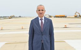 Abdulkadir Uraloğlu müjdeyi verdi: ‘Hatay Havalimanı’na uçak seferleri cuma günü başlıyor’