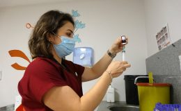 Antalya’da lösemiyi yendi, çocuklara umut ışığı oldu