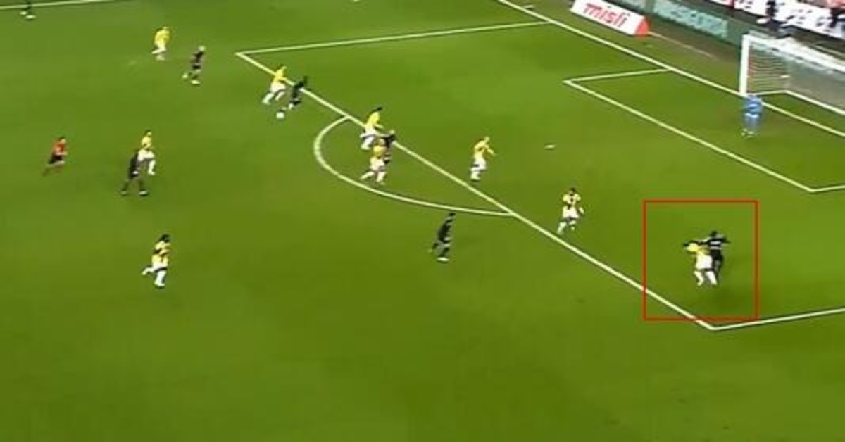 Fenerbahçe’den Samsunspor’un ikinci golüne faul tepkisi!